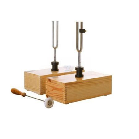 Par de diapasones de acero (440Hz) en bases de madera, una horquilla ajustable